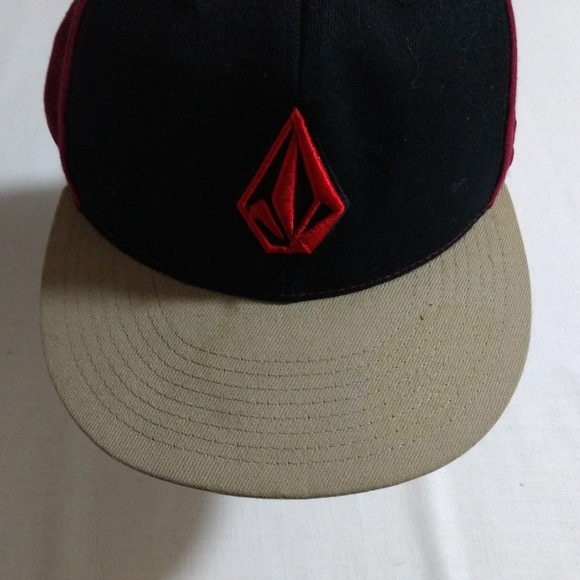 Volcom Stone Men's Flat Brim Graphic Hat Cap 7.5 - Picture 2 of 6